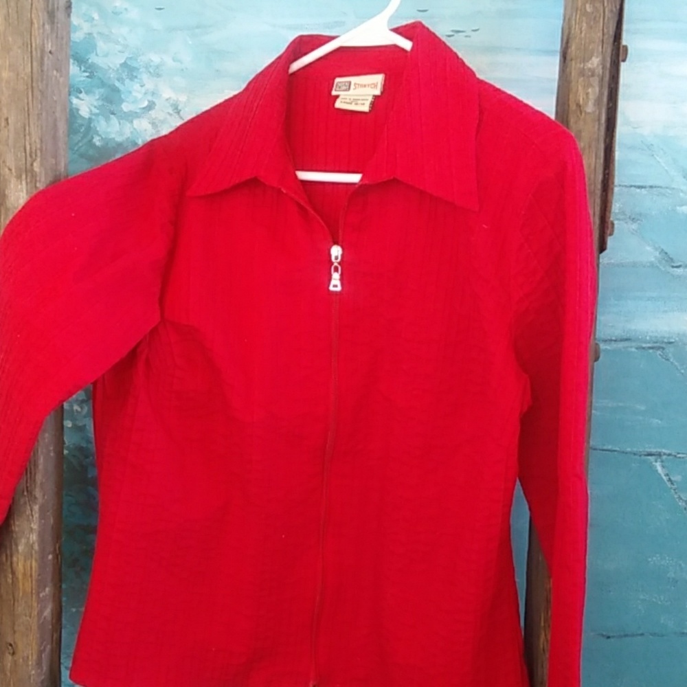 Zippered shirt